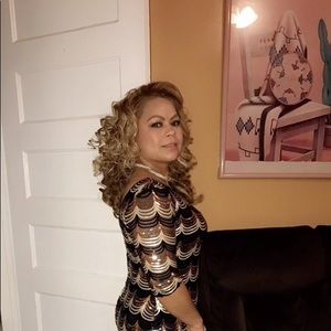 Meet your Posher, Ana